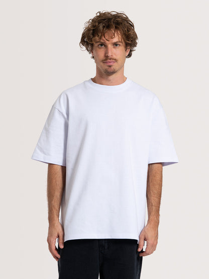 Camiseta Especial Branca Hang Loose Lírio