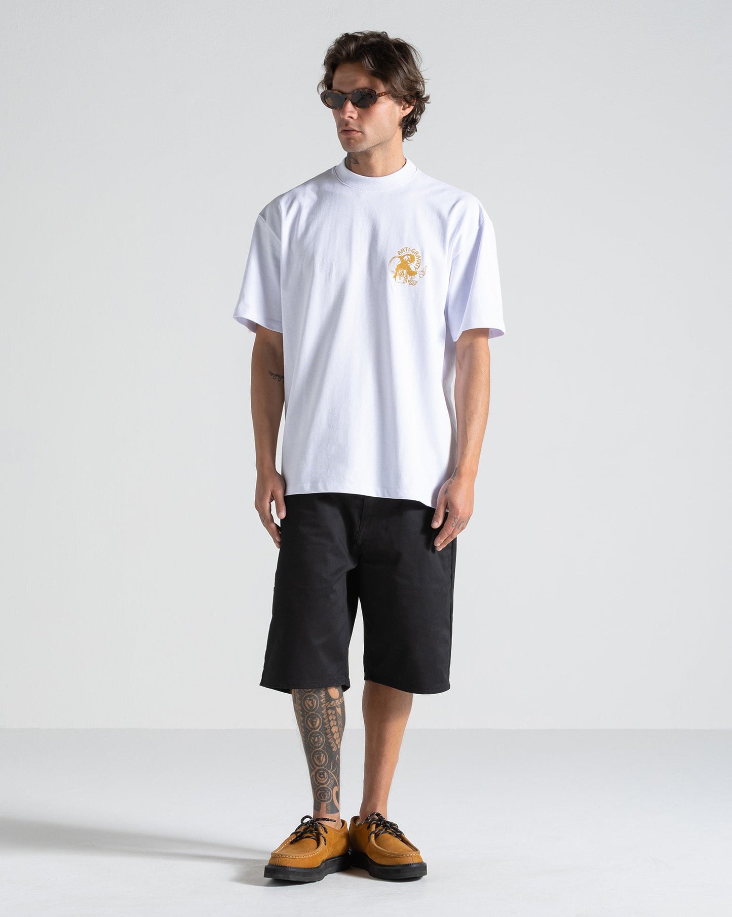 Camiseta Comfort Fit Volcom Antigravity Branca